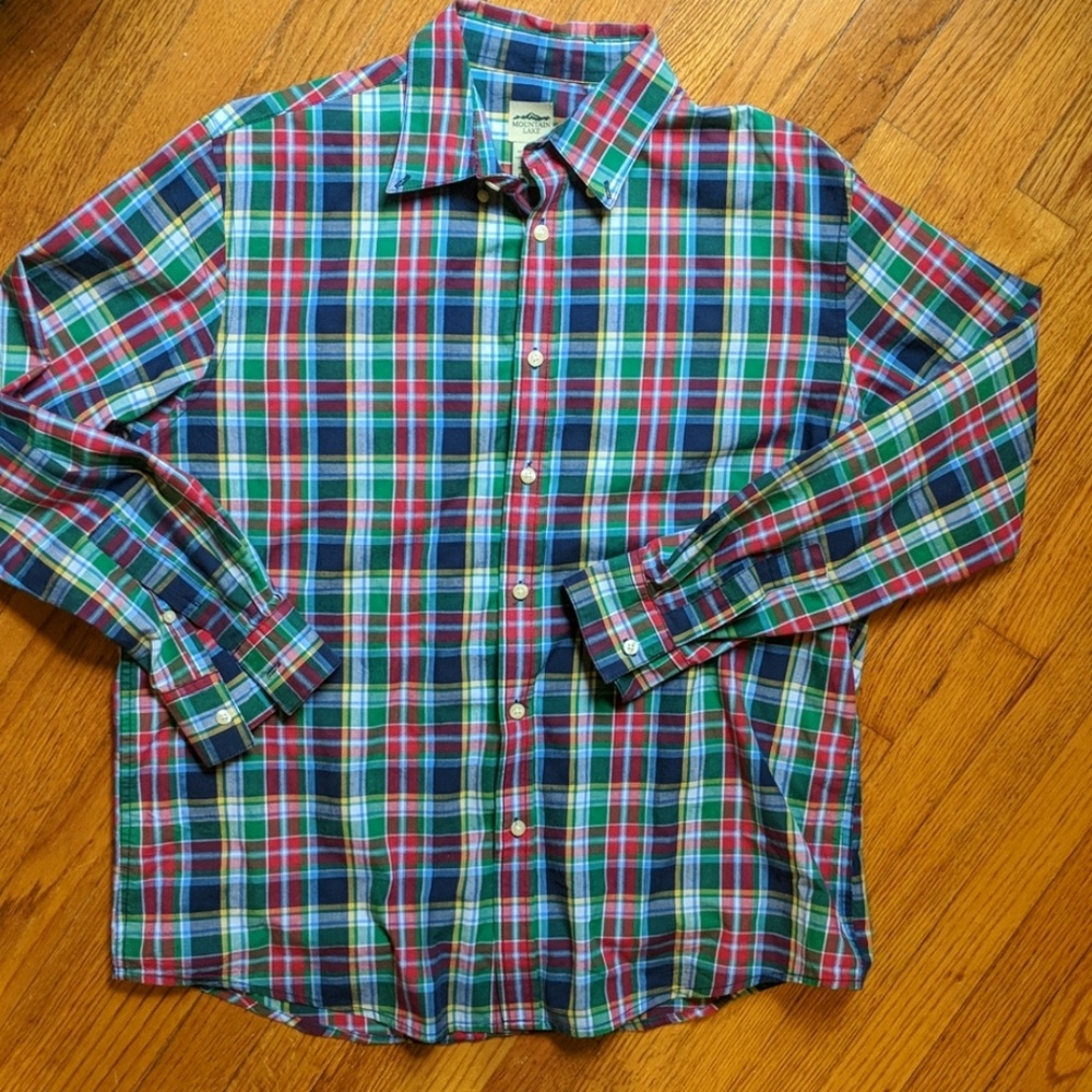 Mountain Lake Button Up